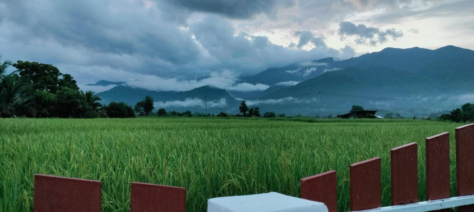 Poonsap Homestay Nan Esterno foto