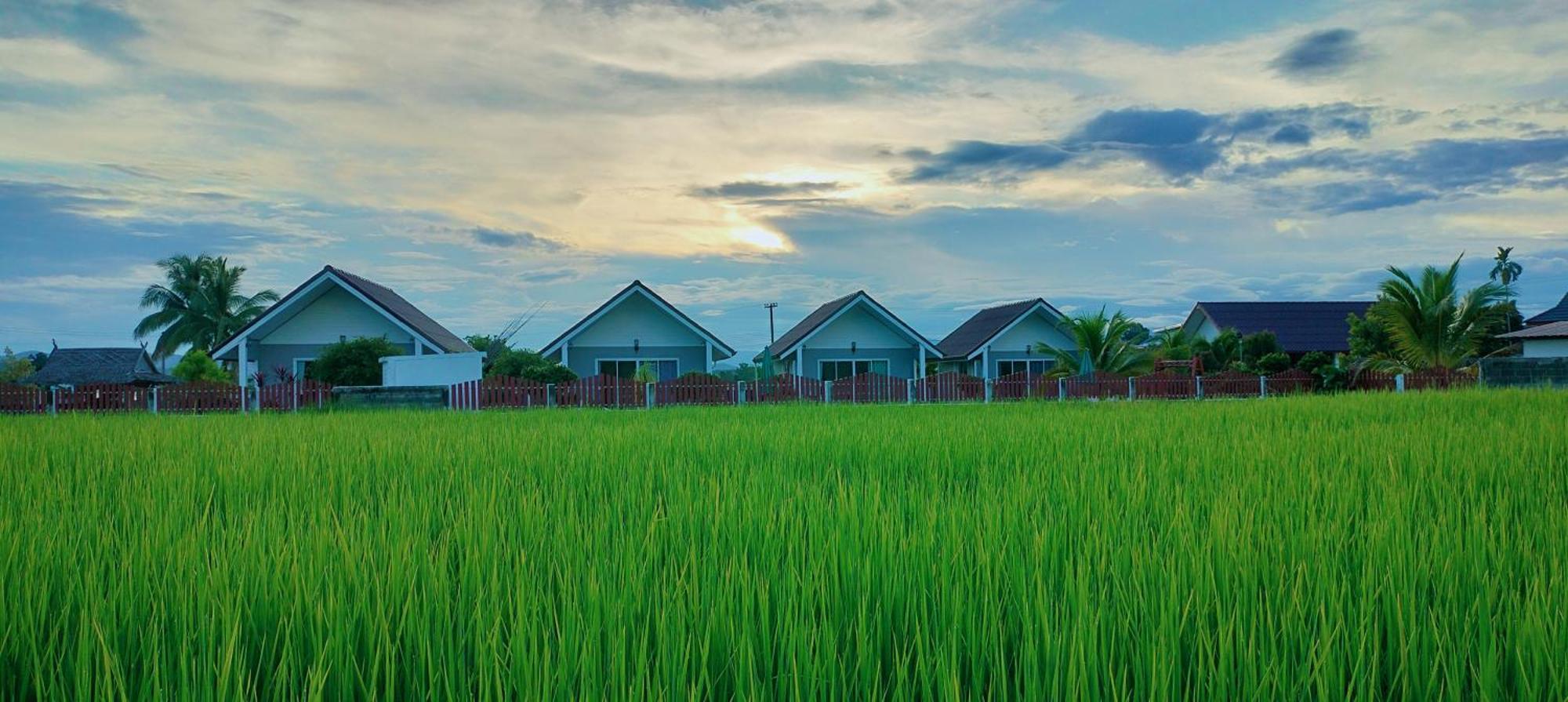 Poonsap Homestay Nan Esterno foto
