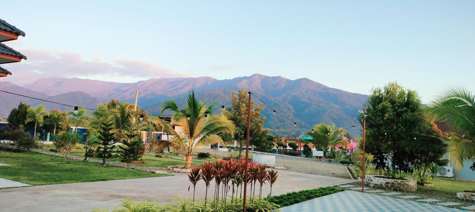 Poonsap Homestay Nan Esterno foto